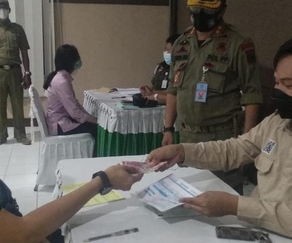 Terjaring Operasi Yustisi, Pemilik Cafe Setor Denda ke Kas Daerah