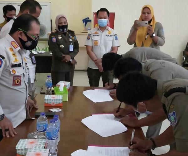 Penandatanganan Perjanjian Kerja Tenaga Kontrak Tahun 2021